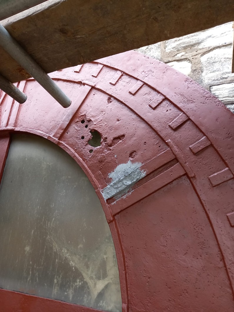 Damage to dial
